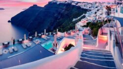 Discover the Most Magical Sunset in Santorini